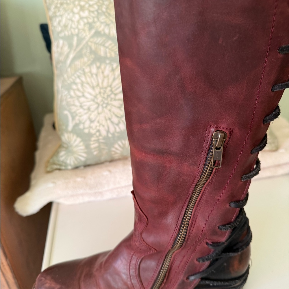 Freebird Brown Lace Up Boots - Picture 4 of 6